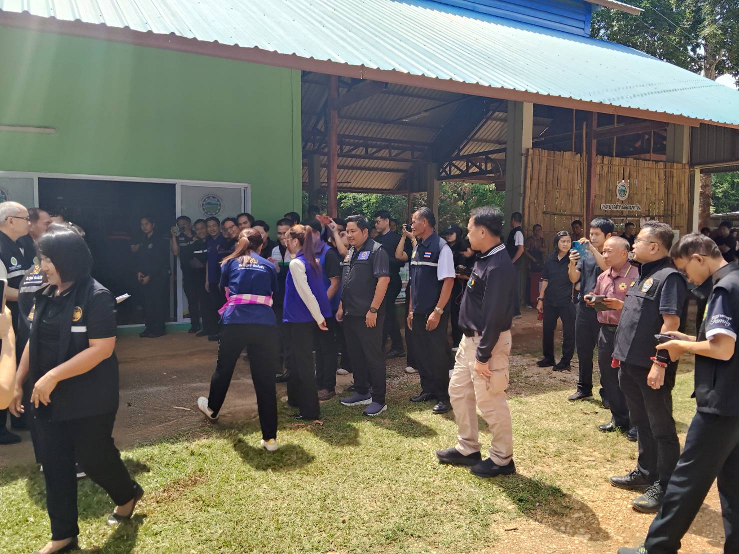 title - องเลขาธิการ ส.ป.ก. ร่วมติดตามรัฐมนตรีช่วยว่าการกระทรวงเกษตรและสหกรณ์ (นางสาวปิยะรัฐชย์ ติยะไพรัช) ลงพื้นที่ตรวจราชการใน อำเภอเวียงเชียงรุ้ง จังหวัดเชียงราย